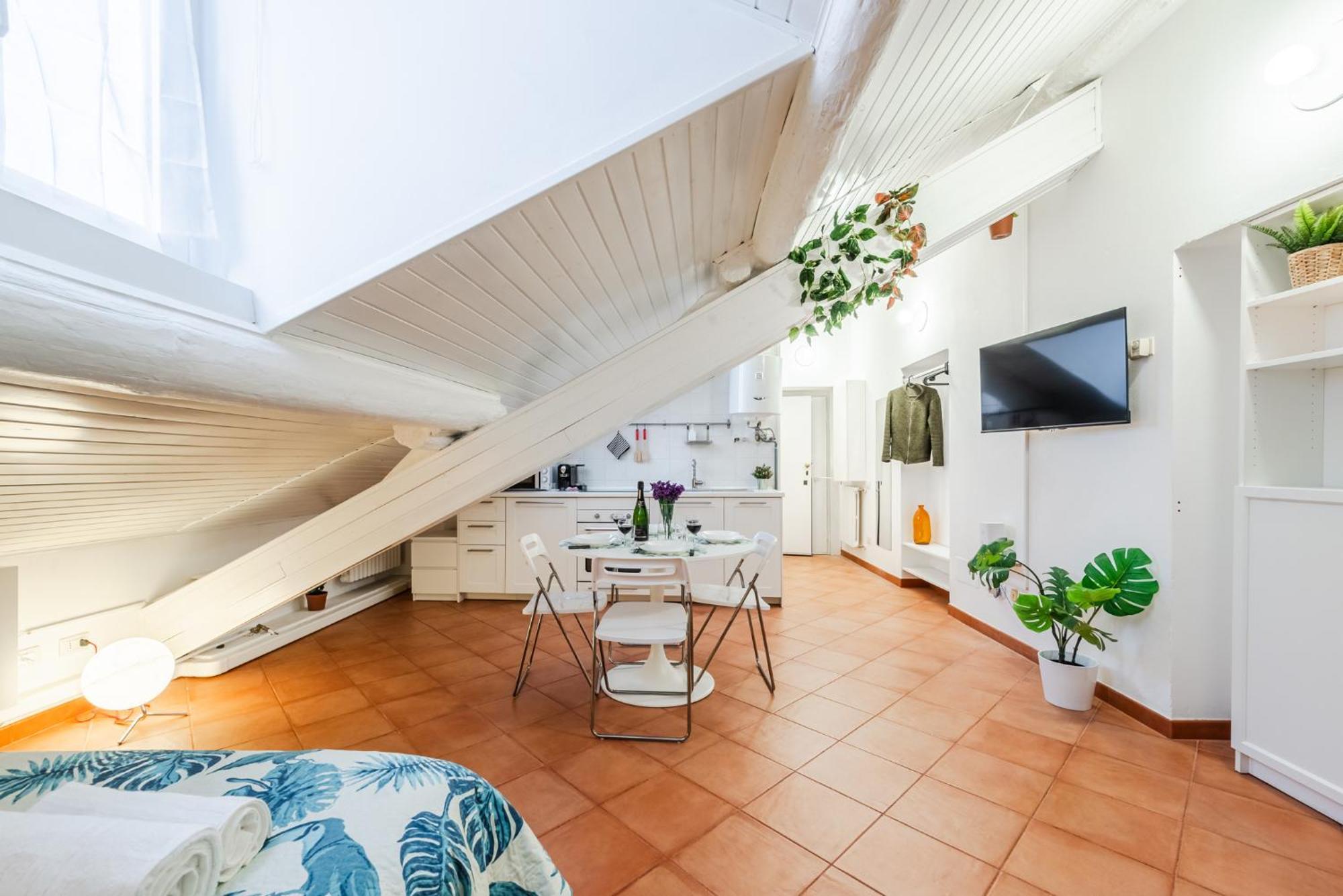 The White Jungle - San Babila Attic Apartment Milan Bagian luar foto
