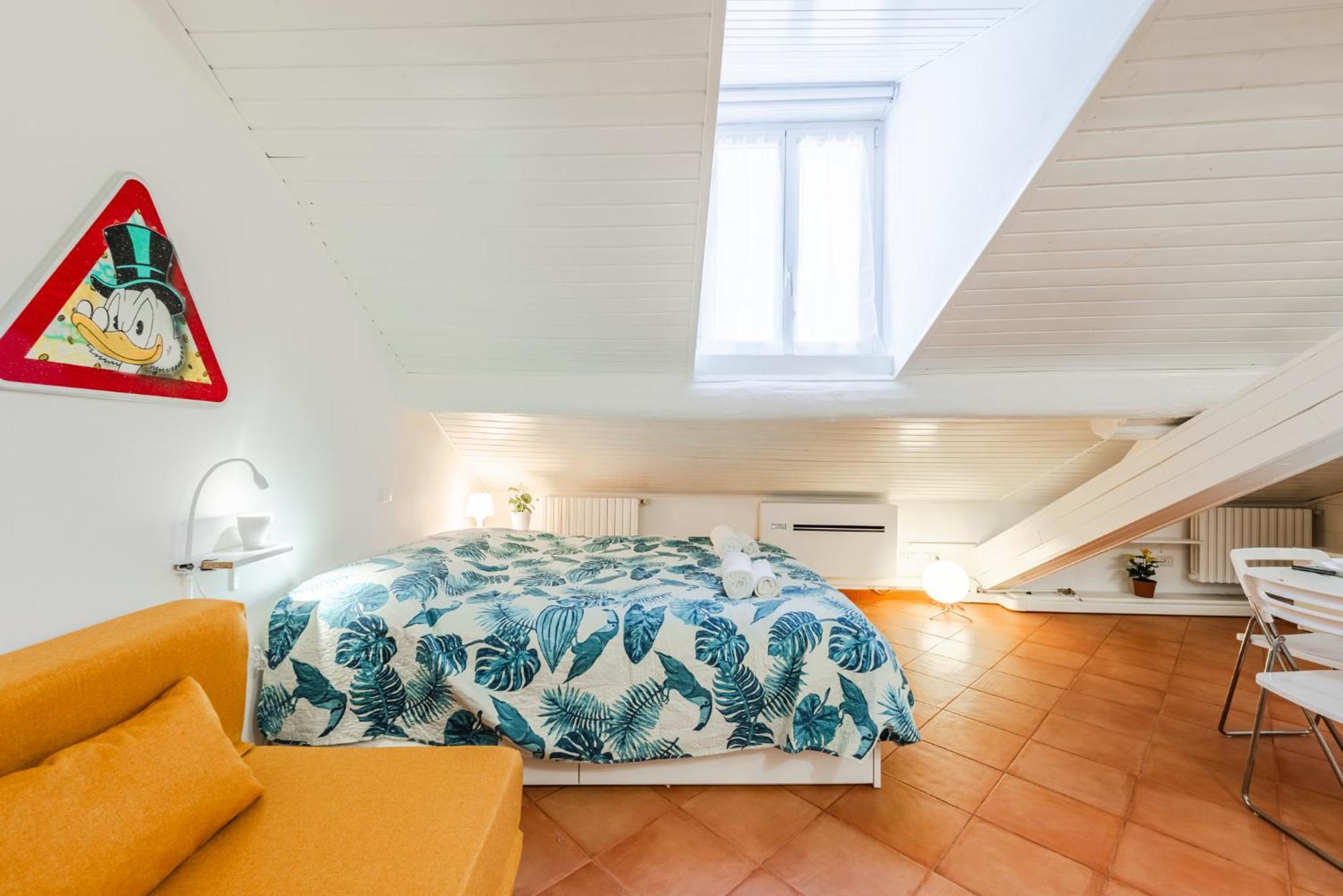 The White Jungle - San Babila Attic Apartment Milan Bagian luar foto