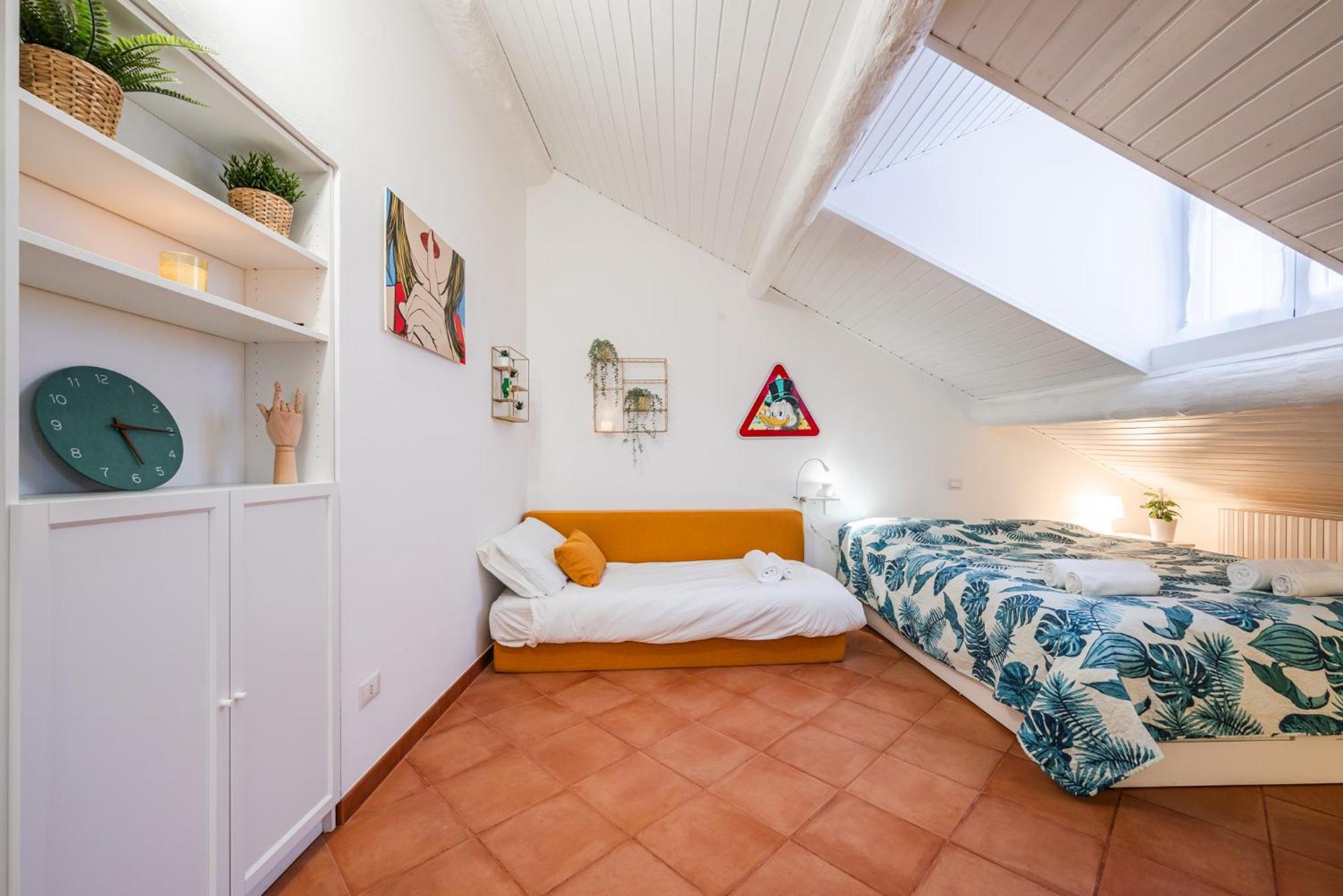 The White Jungle - San Babila Attic Apartment Milan Bagian luar foto