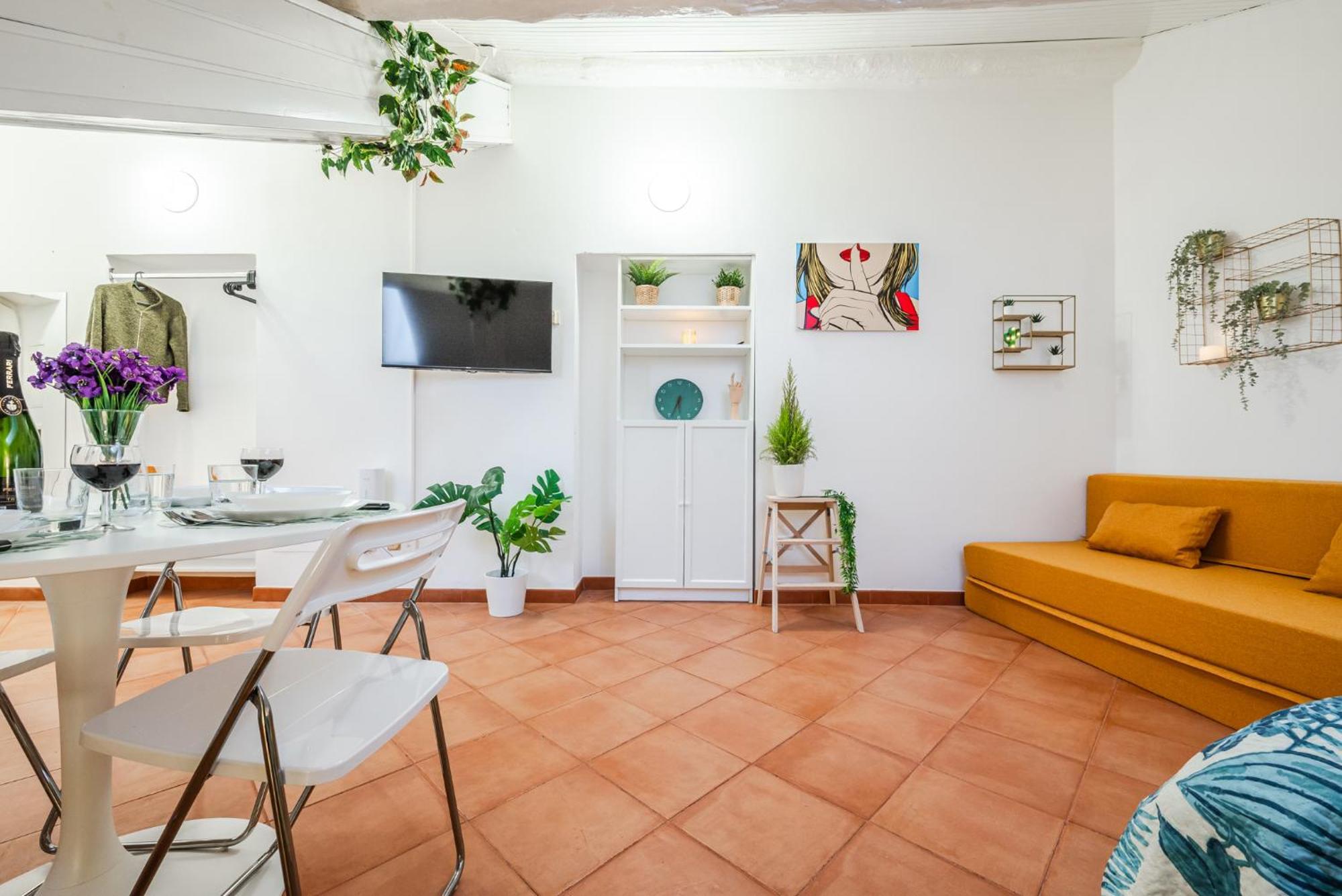 The White Jungle - San Babila Attic Apartment Milan Bagian luar foto