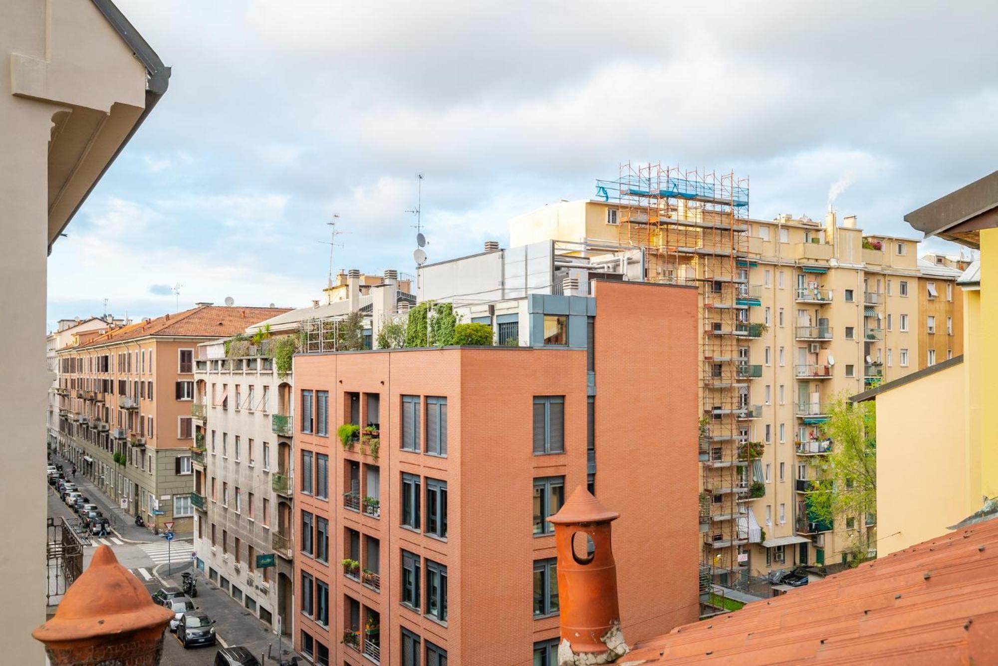 The White Jungle - San Babila Attic Apartment Milan Bagian luar foto