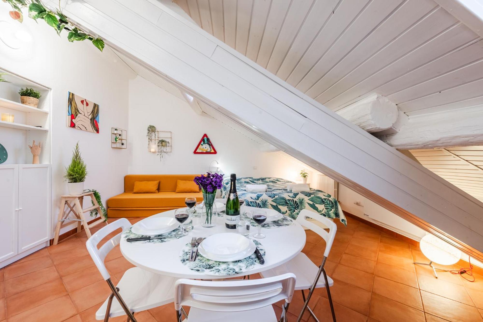 The White Jungle - San Babila Attic Apartment Milan Bagian luar foto